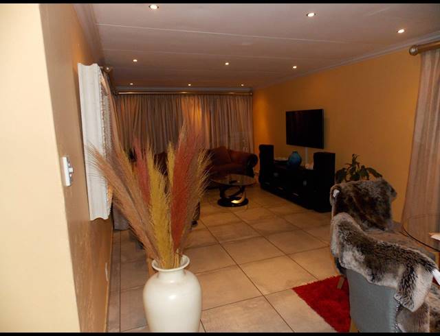 3 BEDROOM HOUSE SOLD IN CHANTELLE